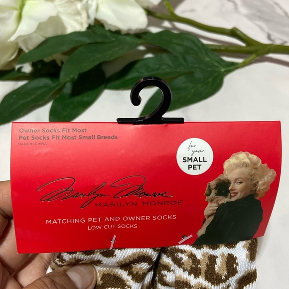 Marilyn Monroe Matching Pet & Owner Low cut Sock Set, Small Pet - Picture 7 of 16